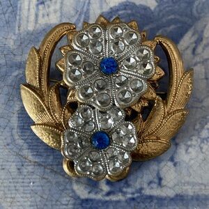 Art Nouveau Brooch